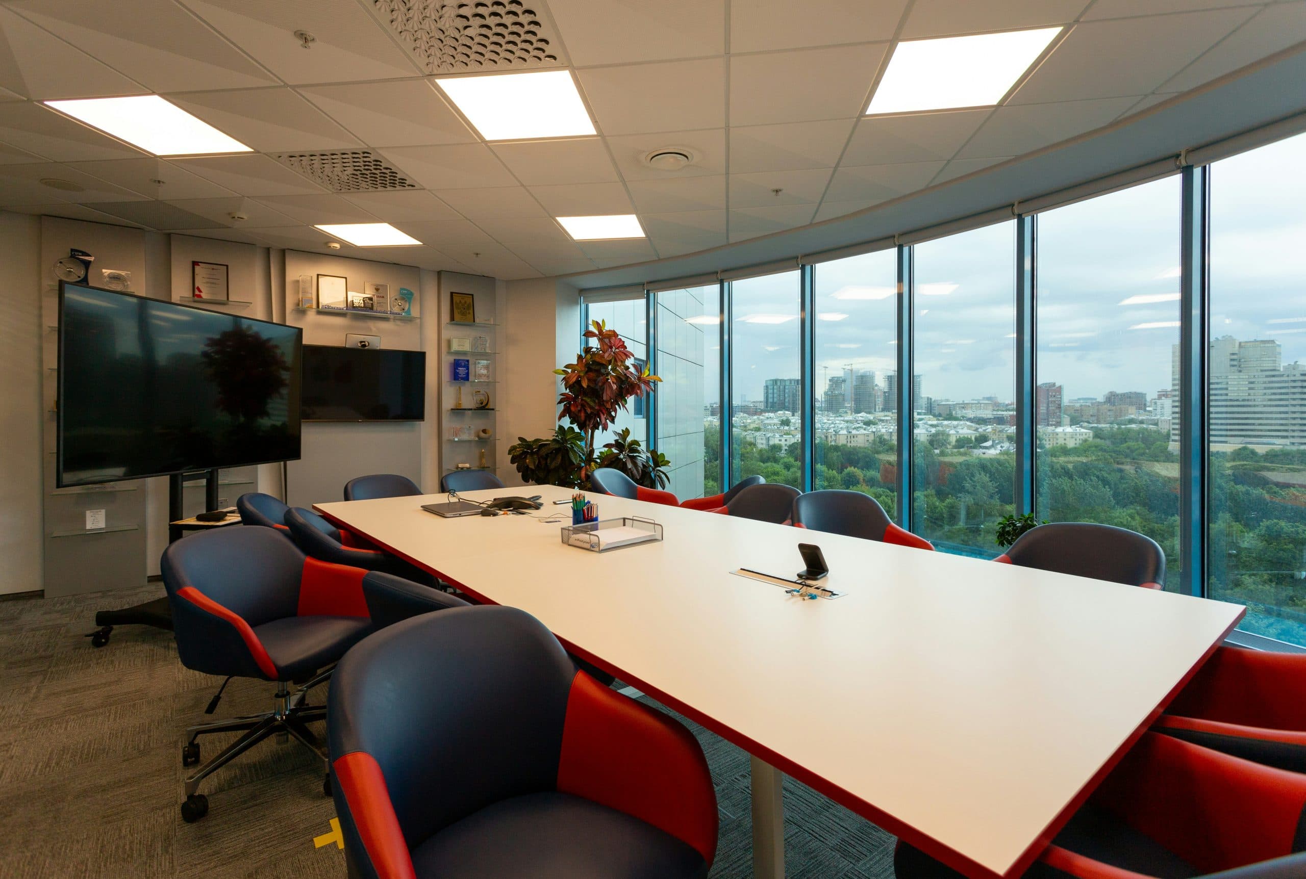 Dokumentasi Kantor Startup Modern Industrial — SCBD